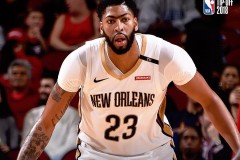 篮球界风云：字母哥不当行为引热议，雄鹿队瞄准双超巨组合