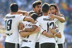 西甲焦点战：赫罗纳VS西班牙人，武磊旧主新季挑战与黑马崛起